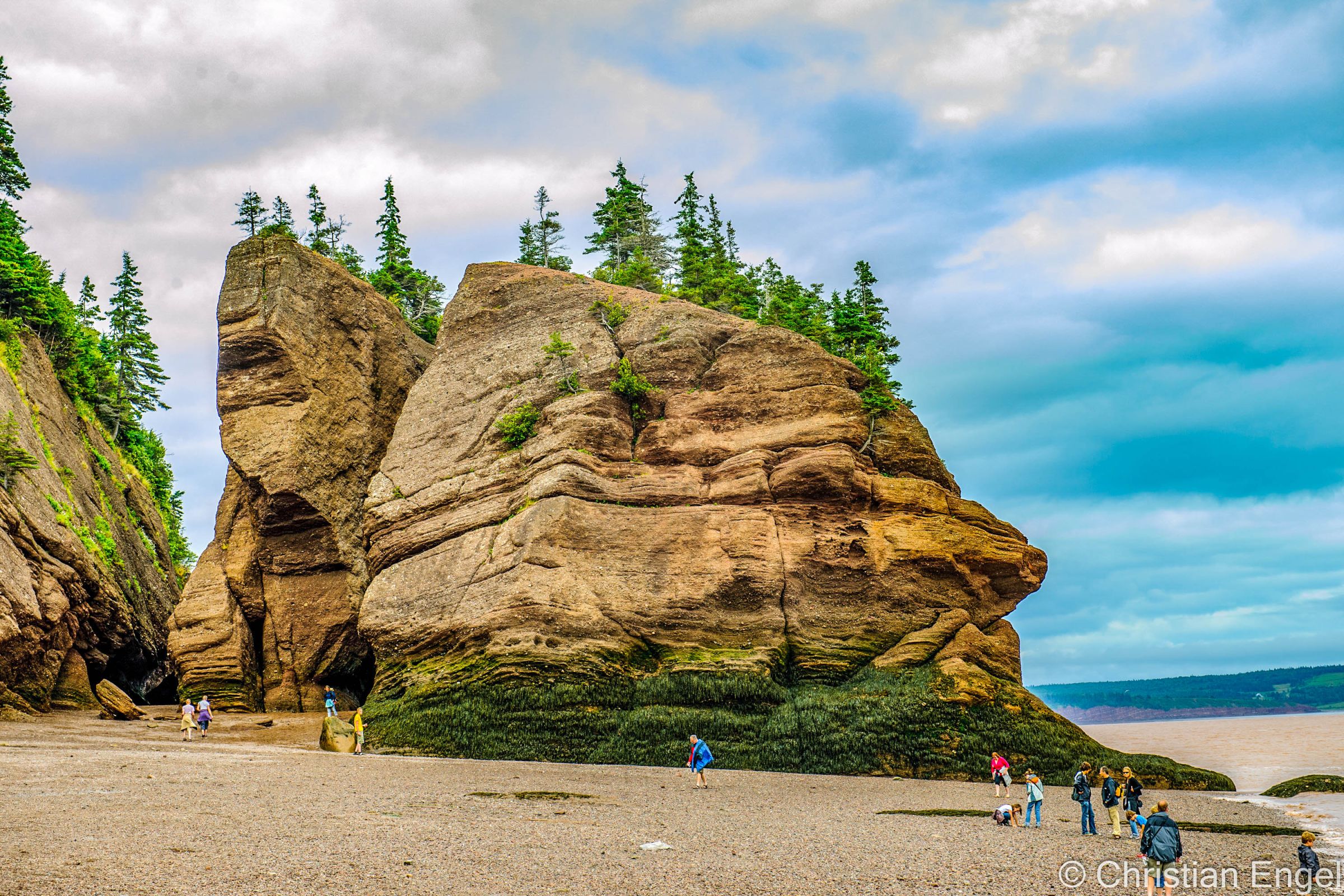 Hopewell Rocks - Tide Times and 7 Tips for the Highest Tides in the World